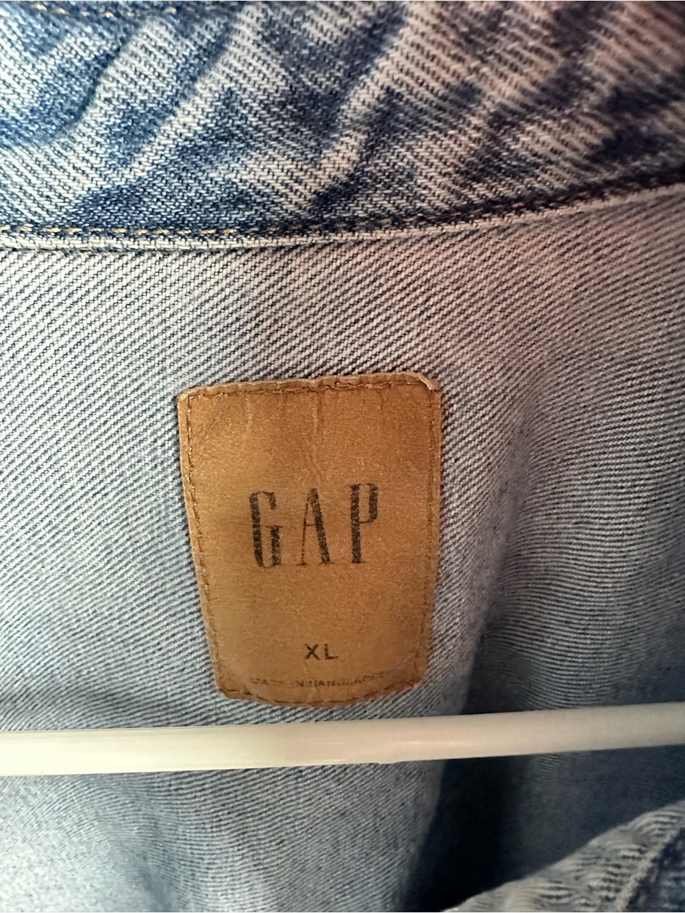 GAP Denim Jacket in Light Blue with Leather Logo Patch - Picture 2 of 3